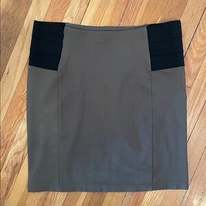 SUKO JEANS Khaki & Black Women's Pull-On Stretch Office Indie Y2K Pencil Skirt